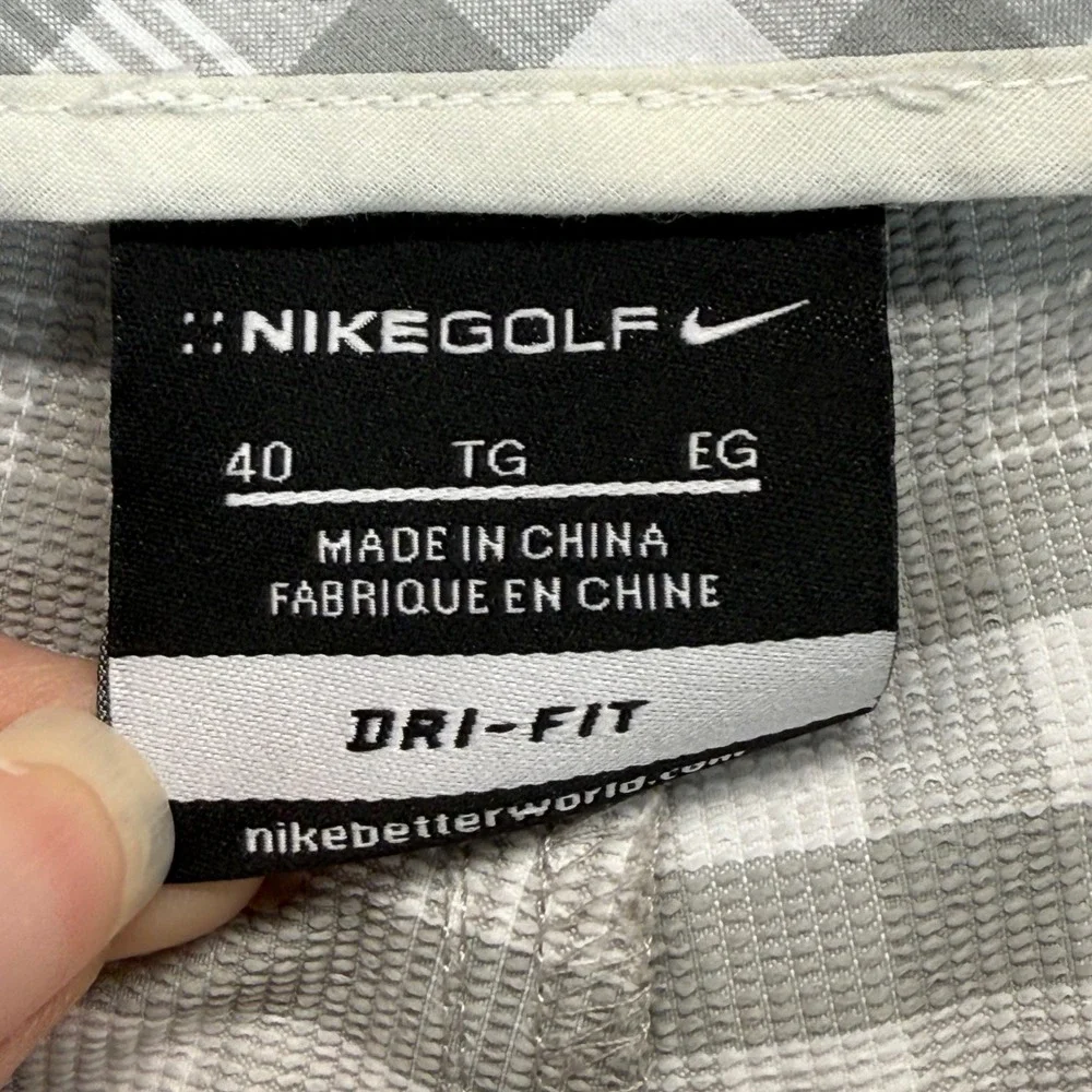 Nike Golf Dri-FIT Shorts Gray‎ Plaid Lightweight Size 40 READ